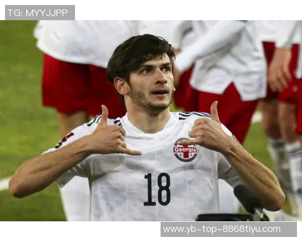 克瓦拉茨赫利亚荣膺格鲁吉亚年度最佳球员再创辉煌成就第四次获奖